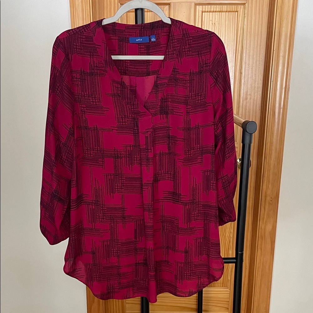 Apt. 9 Women's Burgundy Geometric Blouse